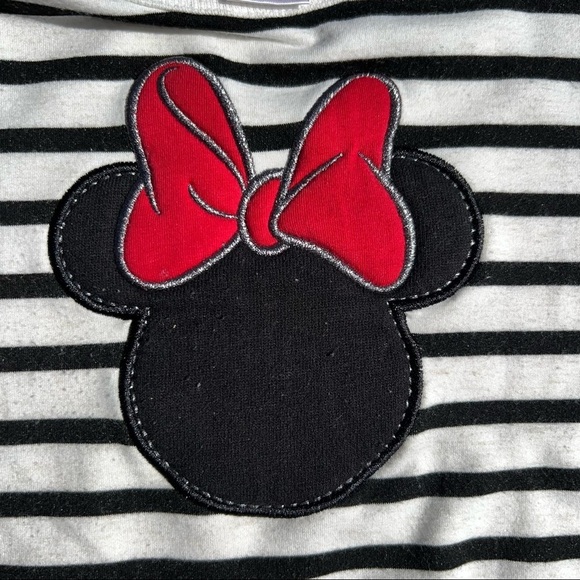 PLANNING a trip to Disney?  This is the perfect shirt/top for your little girl! - Picture 2 of 3